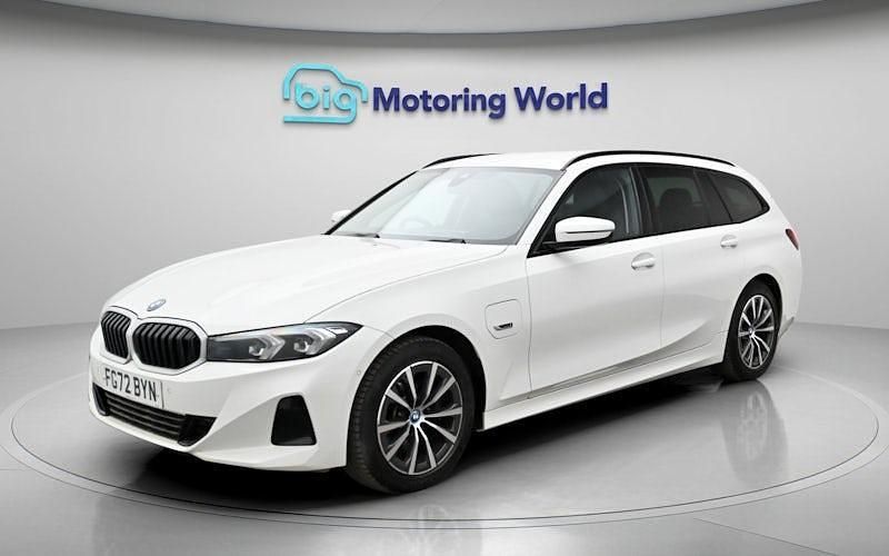 Used BMW 330e Sport Line 292 HP (214 kW) 2024 Estate