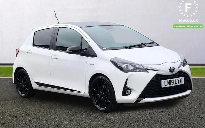 Second-hand Toyota Yaris Hybrid Sport 101 CP (74 kW) 2019 Hatchback