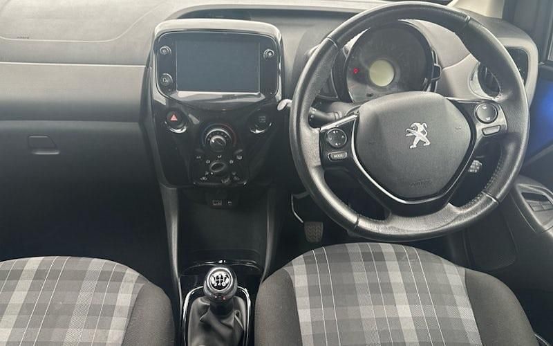 Used Peugeot 108 Allure 72 HP (52 kW) 2022 Hatchback