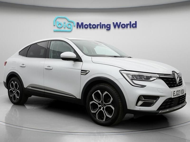 White Used 2022 Renault Arkana Version S SUV | £15,200 (Fair price) - Image 1/4