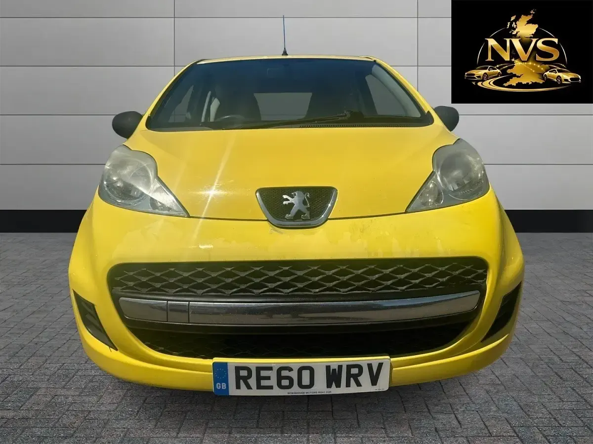 Used Peugeot 107 68 HP (50 kW) 2011 Yellow Hatchback