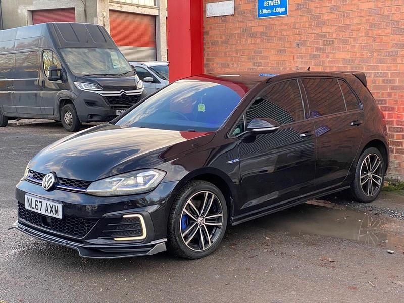 Used VW Golf VII GTE 204 HP (150 kW) 2017 Black Hatchback