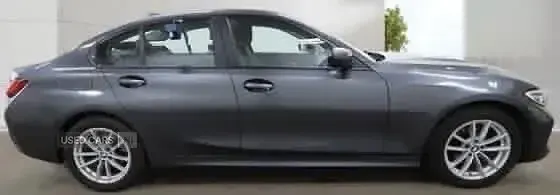 Usado BMW 318 2022 Gris Berlina