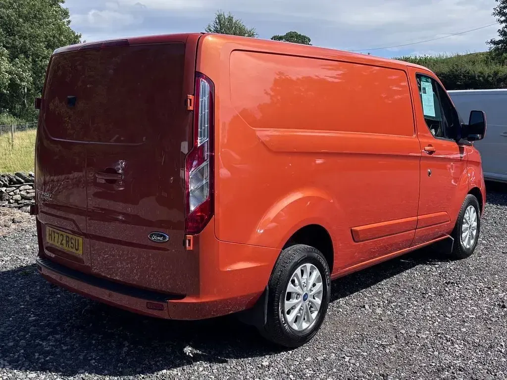 Used Ford Transit Custom Limited 130 HP (95 kW) 2023 Orange Van