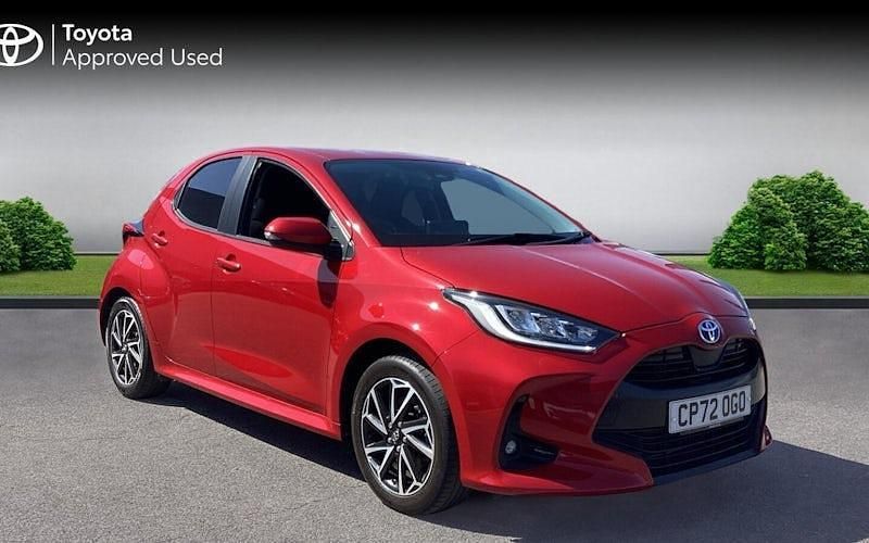 Second-hand Toyota Yaris Hybrid Design 116 CP (85 kW) 2026 Hatchback