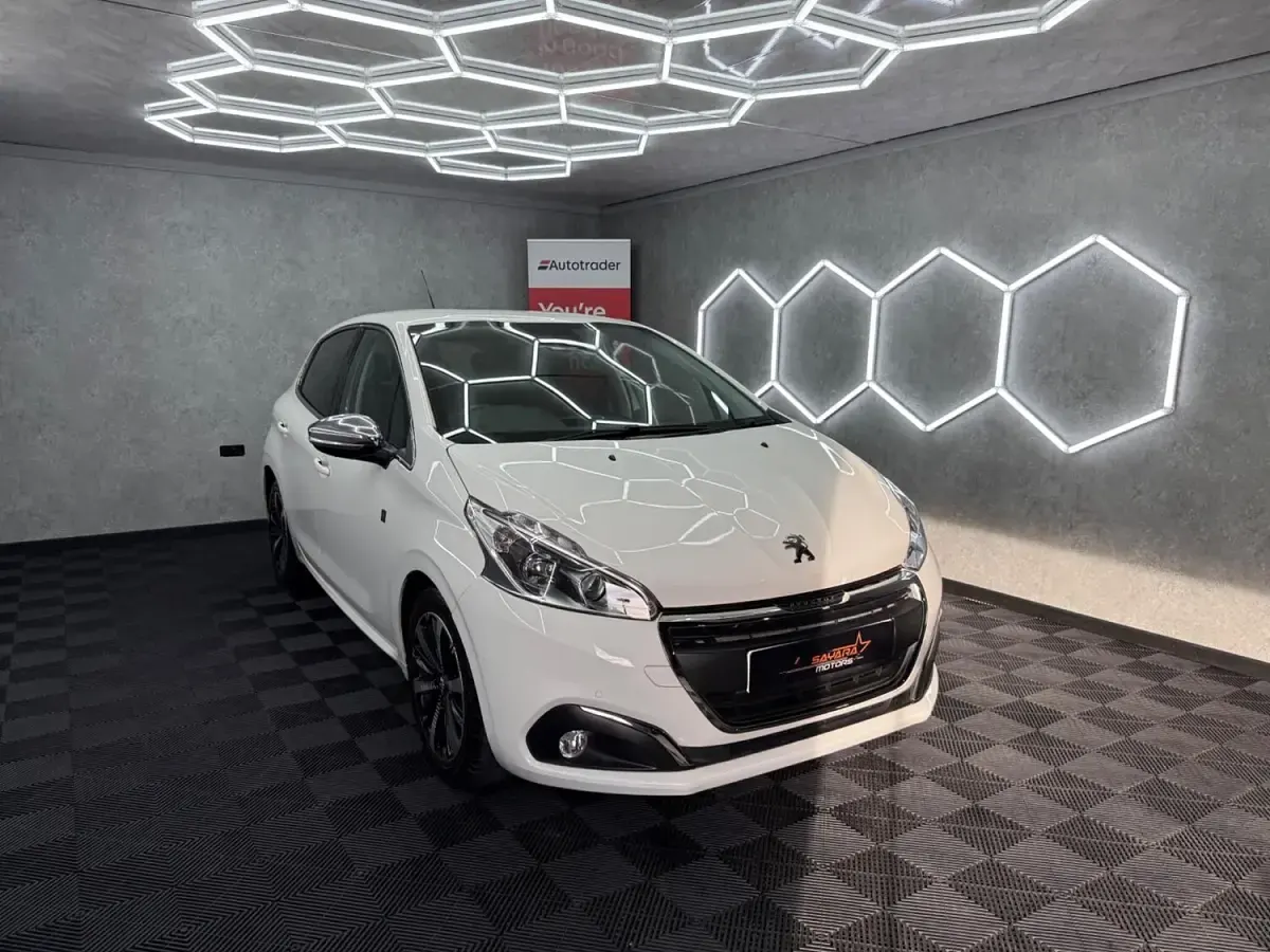 Used Peugeot 208 S 2019 White Hatchback