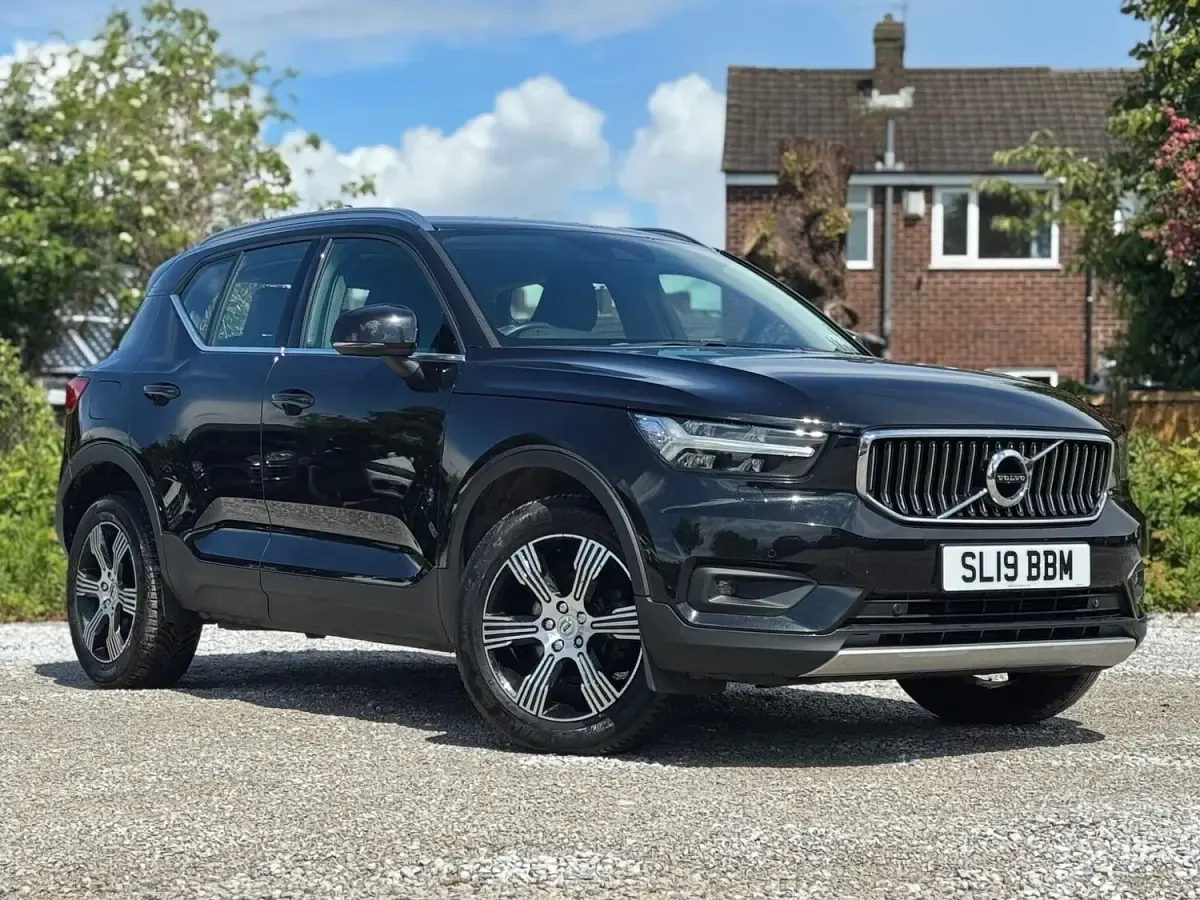 Used Volvo XC40 Inscription 2019 Black SUV