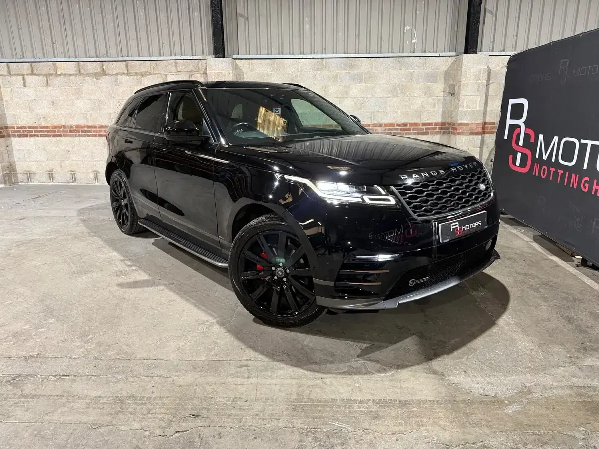 Used Land Rover Range Rover Velar HSE Dynamic 180 HP (132 kW) 2018 Black SUV