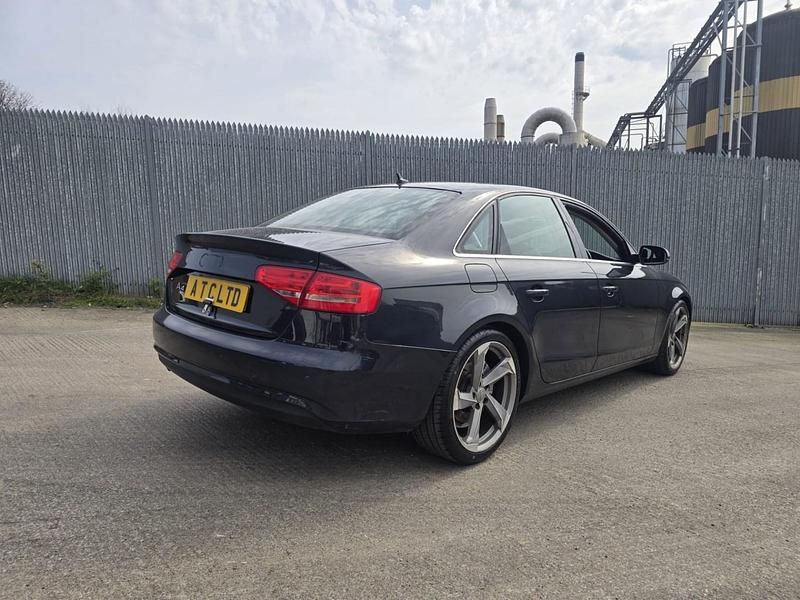 Używany Audi A4 2012 Niebieski Sedan/Limuzyna