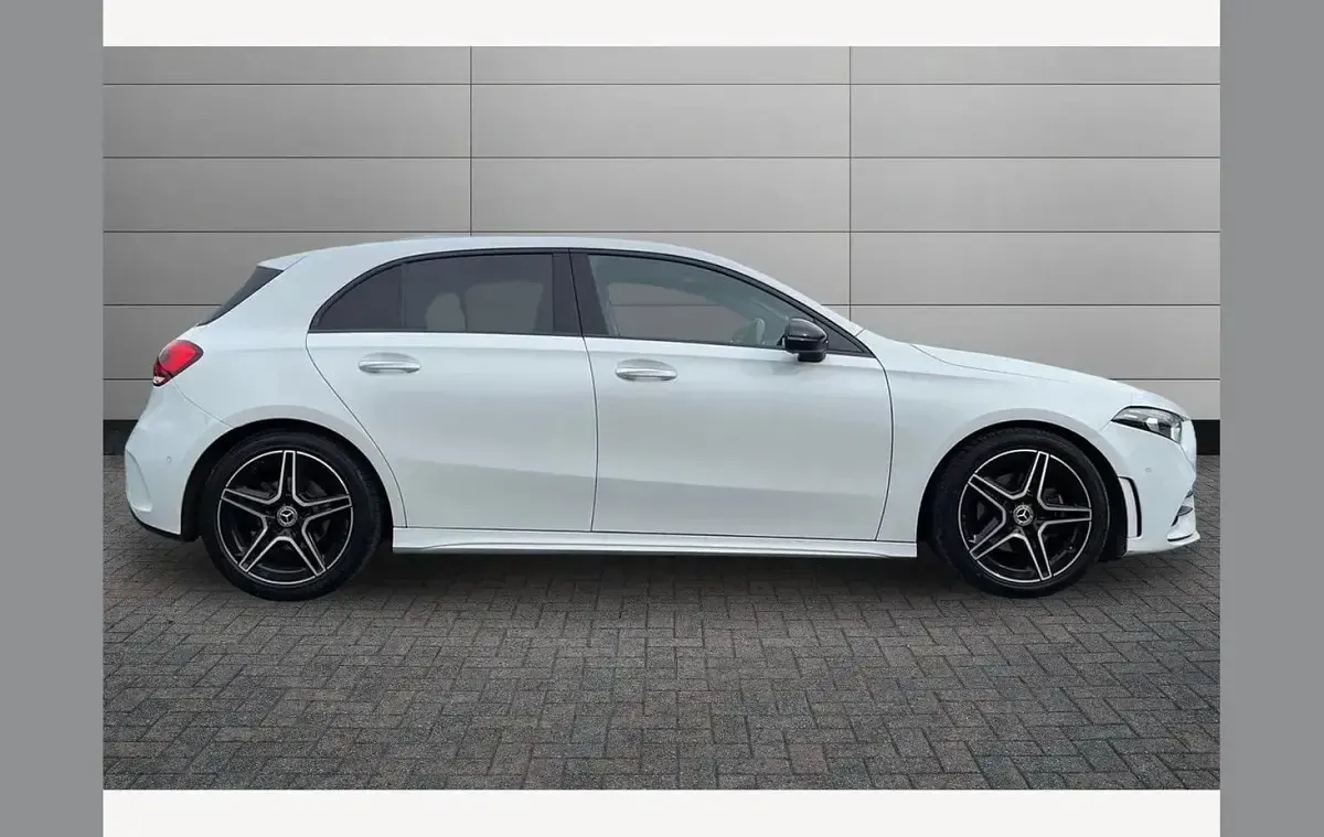 Used Mercedes A180 AMG Line Premium 136 HP (100 kW) 2023 White Hatchback