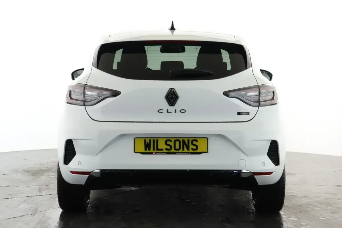 Gebraucht Renault Clio V Techno 143 PS (105 kW) 2025 Weiß Kleinwagen
