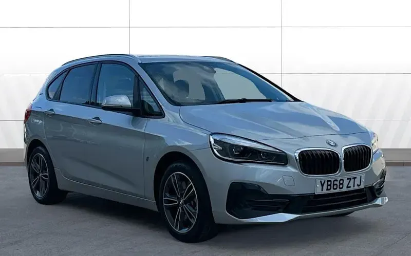 Used BMW 225 Active Tourer Sport Line 224 HP (164 kW) 2018 MPV
