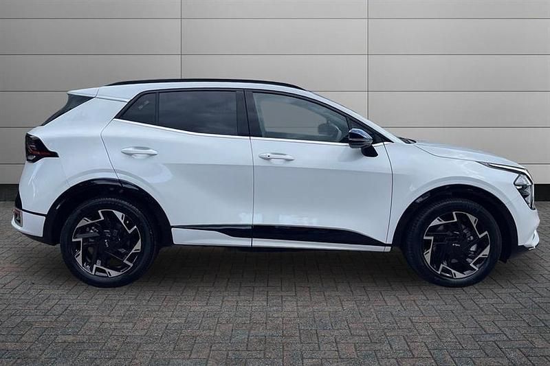 Used Kia Sportage GT-Line 157 HP (115 kW) 2025 Fusion white SUV