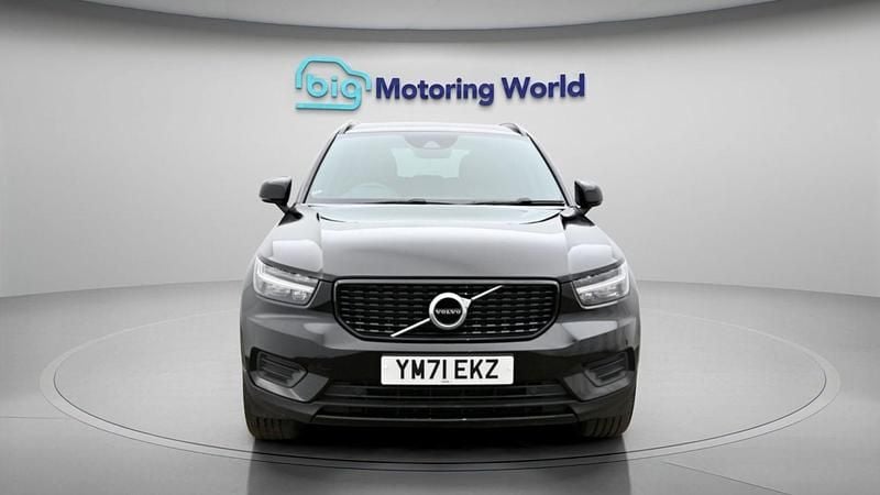 Used Volvo XC40 R-Design 2022 Black SUV