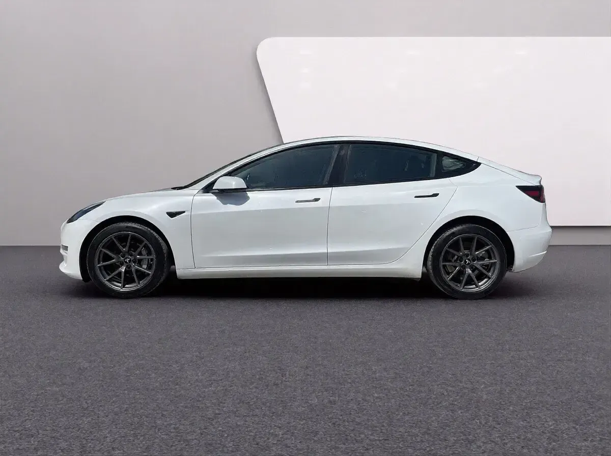 Used Tesla Model 3 Long Range AWD 254 kW (346 HP) 2021 White Sedan