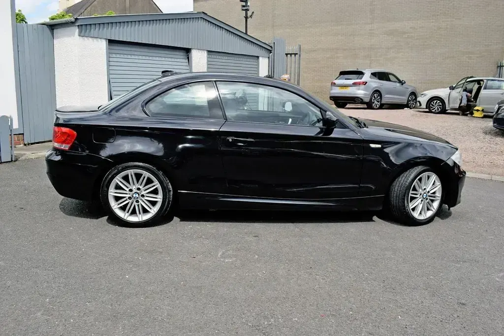Used BMW 120 Coupé M Sport 170 HP (125 kW) 2011 Black Coupe