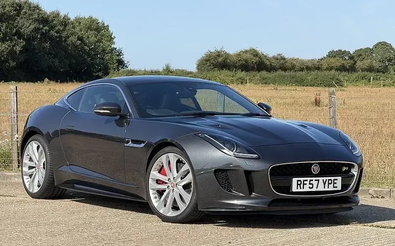 Used Jaguar F-Type Supercharged 551 HP (405 kW) 2016 Coupe
