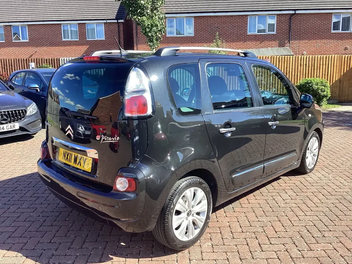 Used Citroën C3 Picasso Exclusive 2011 Black MPV