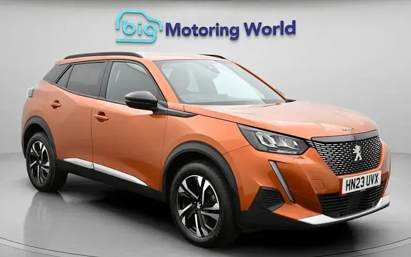 Used Peugeot 2008 Allure+ 101 HP (74 kW) 2023 SUV