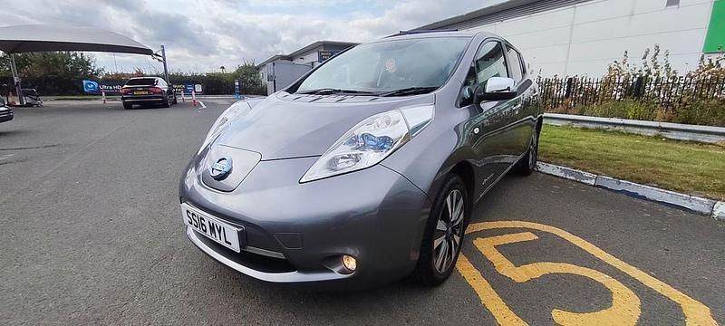 Grey Used 2016 Nissan Leaf Tekna Hatchback | £4,995 (A bit pricey) - Image 1/4