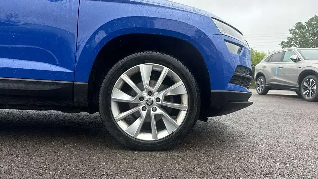 Used Skoda Karoq SE L 108 HP (79 kW) 2022 Blue SUV