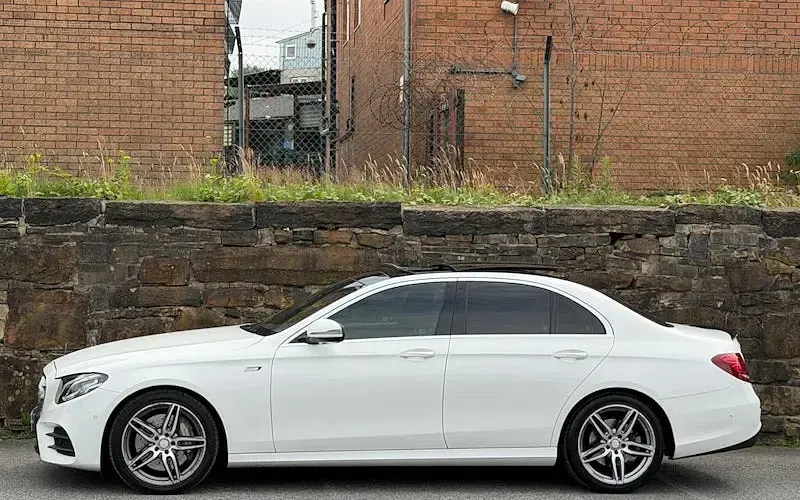 Used Mercedes E350 AMG Line Premium 258 HP (189 kW) 2017 White Sedan