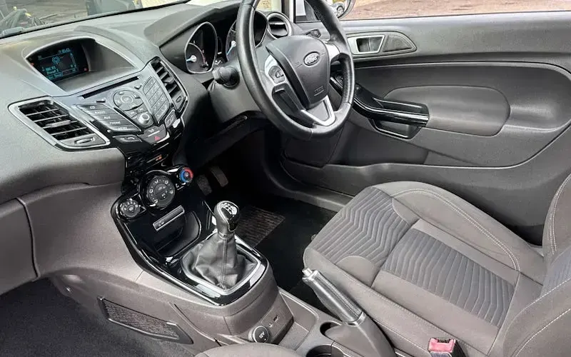 Used Ford Fiesta Zetec 95 HP (69 kW) 2017 Hatchback