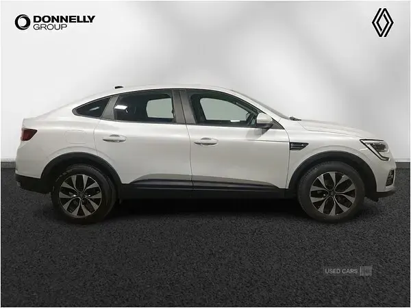 Used Renault Arkana Iconic 138 HP (101 kW) 2022 White  SUV