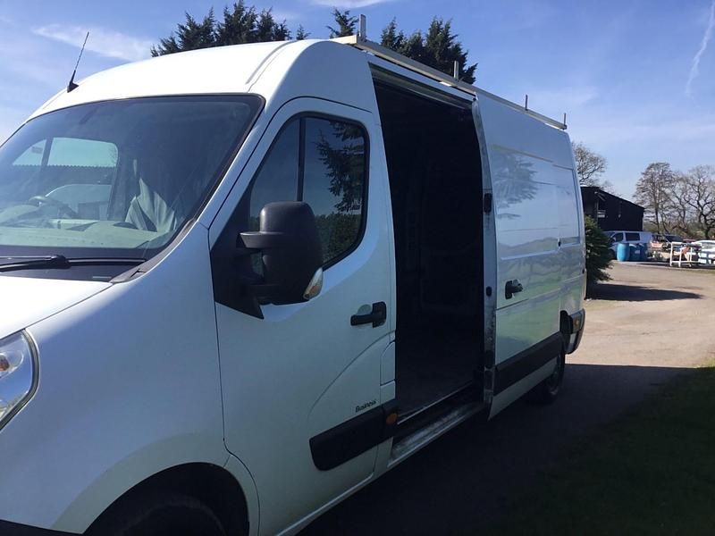 Used Renault Master Business 2016 White Van