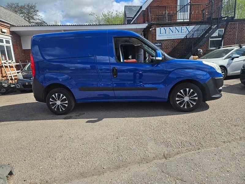 Used Fiat Doblò 2012 Multicoloured MPV