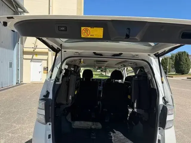 Usado Toyota Alphard Platinum 170 HP (125 kW) 2010 Branco Monovolume
