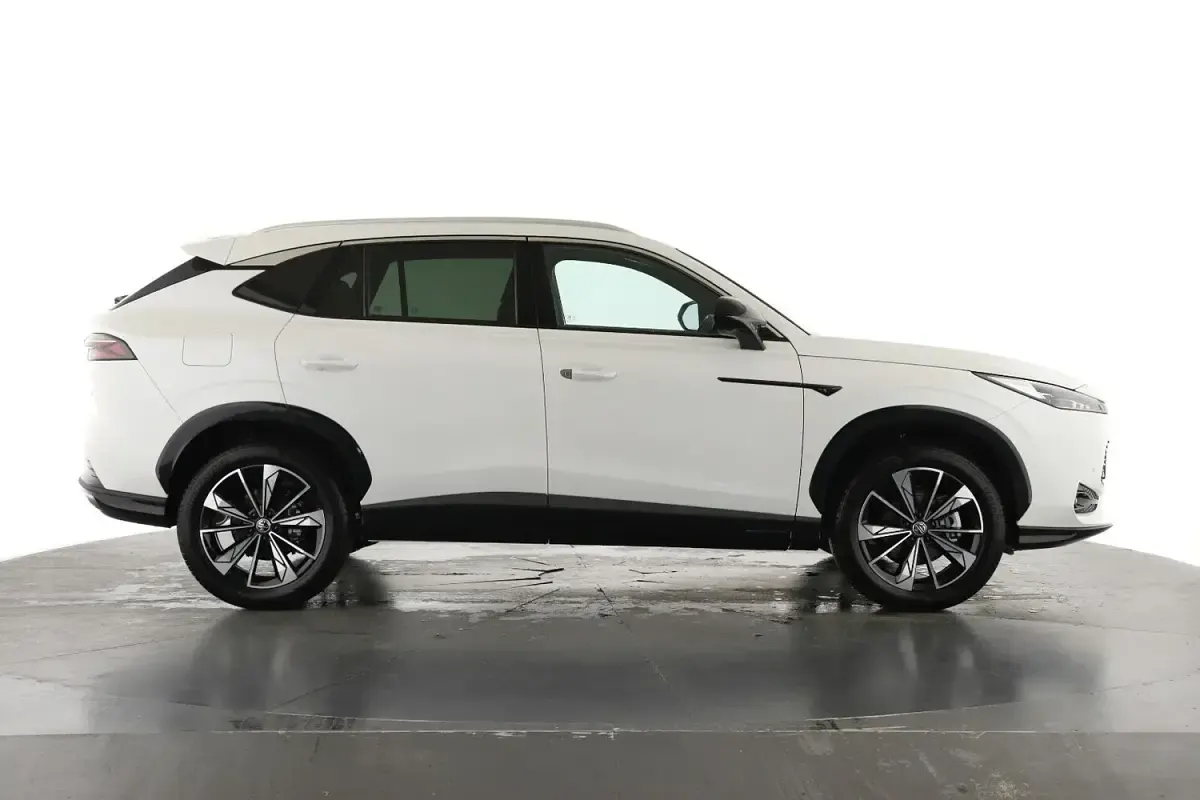 Used MG HS Trophy 170 HP (125 kW) 2025 White SUV