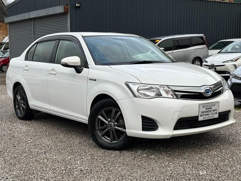 Used Toyota Corolla 2014 White Sedan