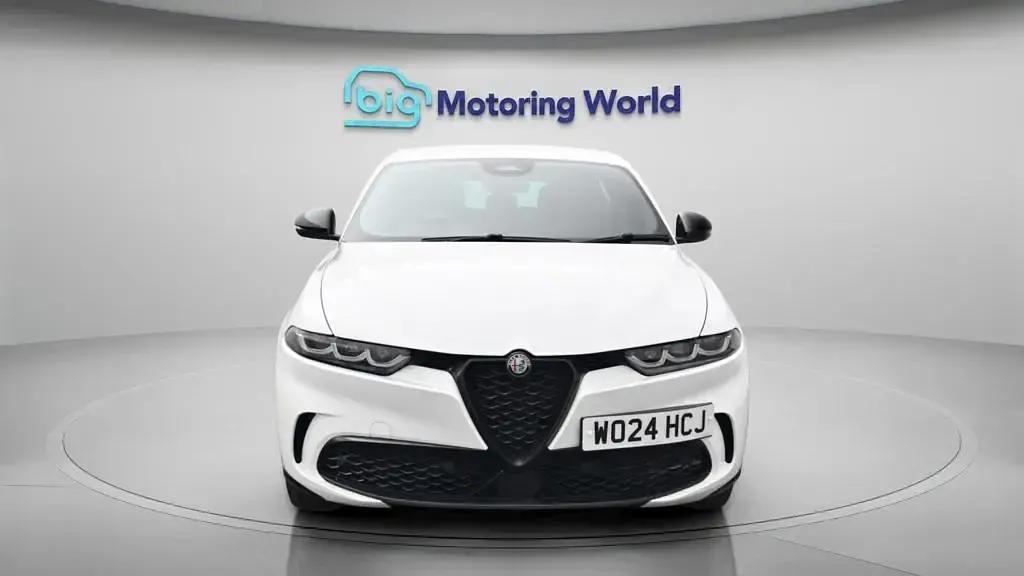 Used Alfa Romeo Tonale Sprint 160 HP (117 kW) 2024 White SUV