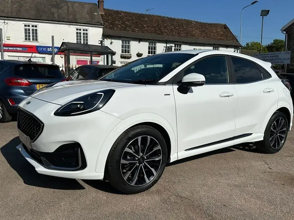 Usado Ford Puma ST-Line 125 HP (91 kW) 2023 Branco SUV
