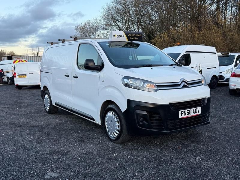 Used Citroën Dispatch 120 HP (88 kW) 2018 White MPV