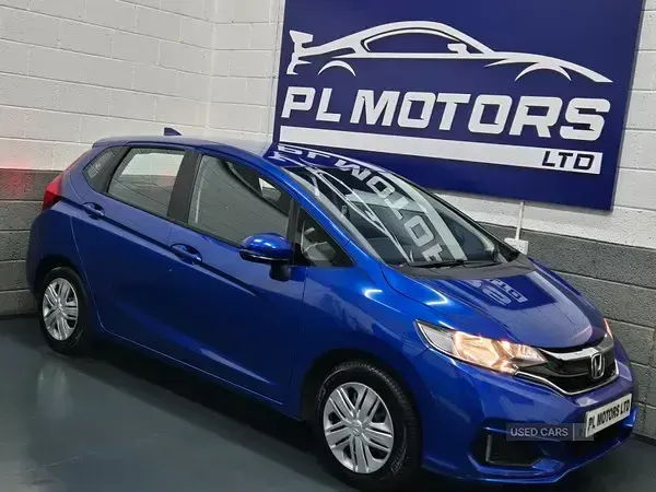 Używany Honda Jazz S 102 KM (75 kW) 2019 Niebieski Hatchback