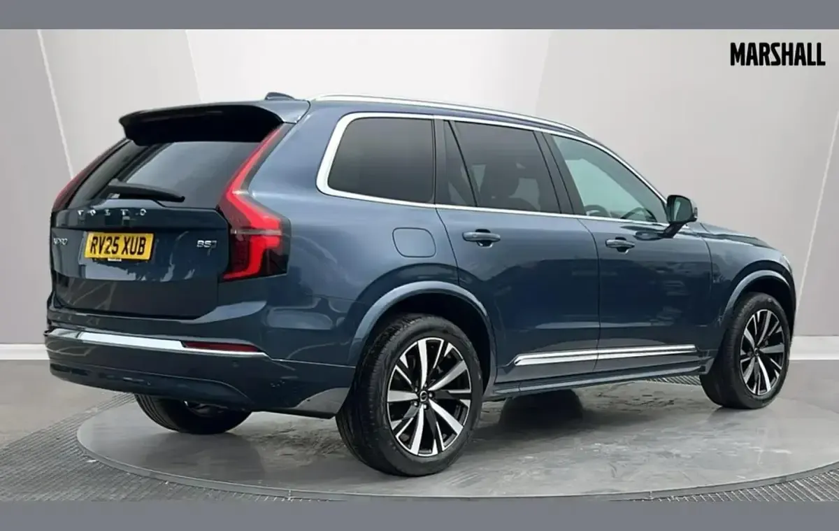 Used Volvo XC90 Core 455 HP (334 kW) 2025 Blue SUV