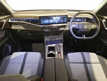 Used Vauxhall Grandland X Ultimate 136 HP (100 kW) 2025 White SUV