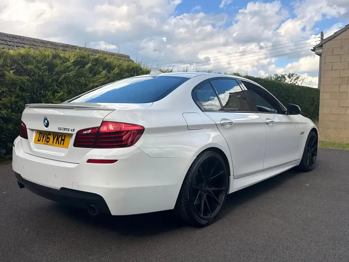 Used BMW 535 M Sport 300 HP (220 kW) 2016 White Sedan