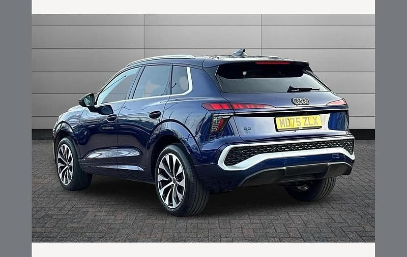 Used Audi Q3 S-Line 150 HP (110 kW) 2025 Navarra blue SUV