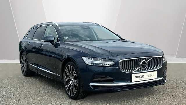 Used 2022 Volvo V90 Inscription Estate | £29,950 (Fair price) - Image 1/4