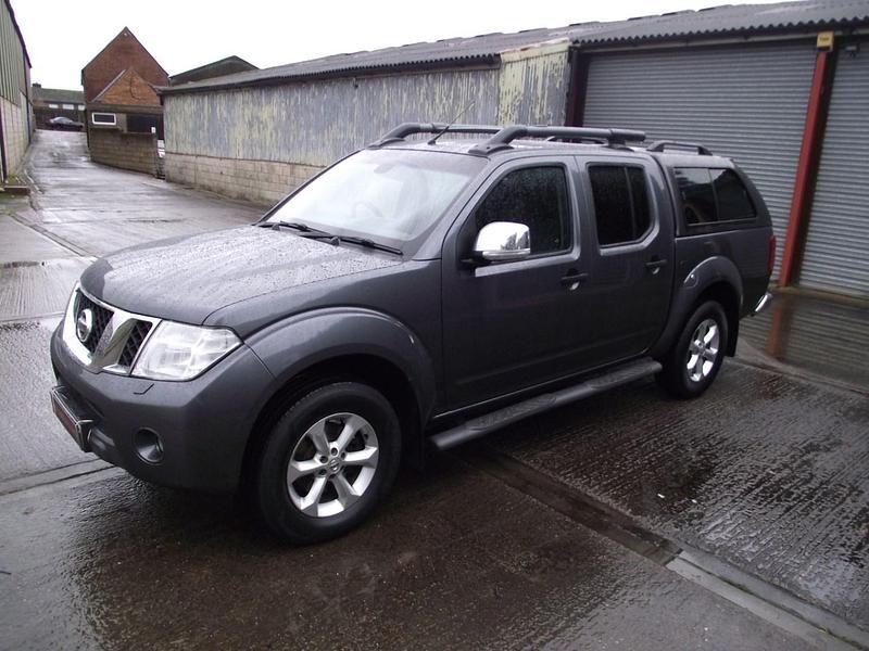 Used Nissan Navara Tekna 2012 Grey Pickup