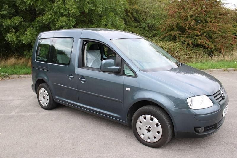 Grey Used 2007 VW Caddy Maxi Life Life MPV | £5,995 (Fair price) - Image 1/4