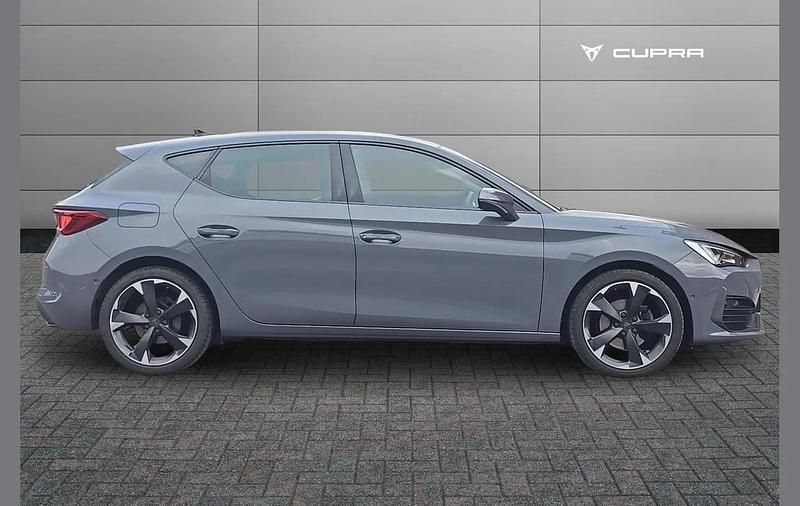 Used Cupra Leon 147 HP (108 kW) 2024 Grey Hatchback