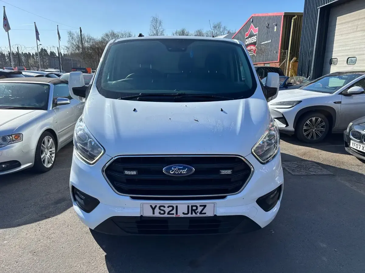 Used Ford Transit Custom Limited 130 HP (95 kW) 2021 White Van