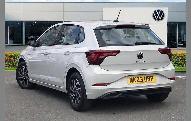 Used VW Polo Life 79 HP (58 kW) 2023 Grey Hatchback