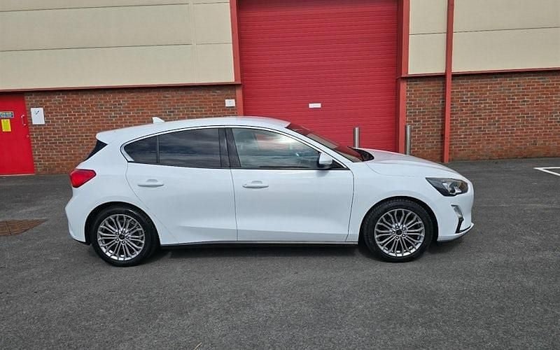 Used Ford Focus Titanium X 125 HP (91 kW) 2020 White Hatchback