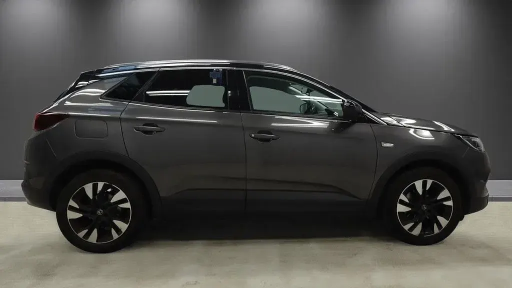 Used Vauxhall Grandland X Edition 130 HP (95 kW) 2021 Grey SUV