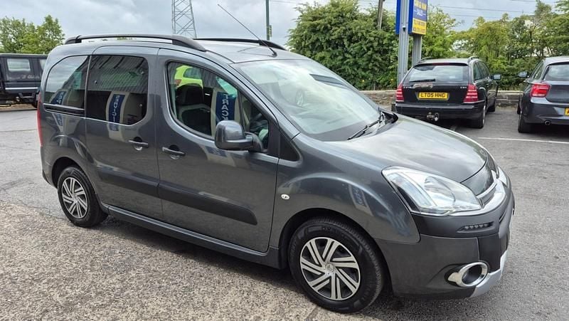 Grey Used 2015 Citroën Berlingo XTR MPV | £6,995 (Fair price) - Image 1/4
